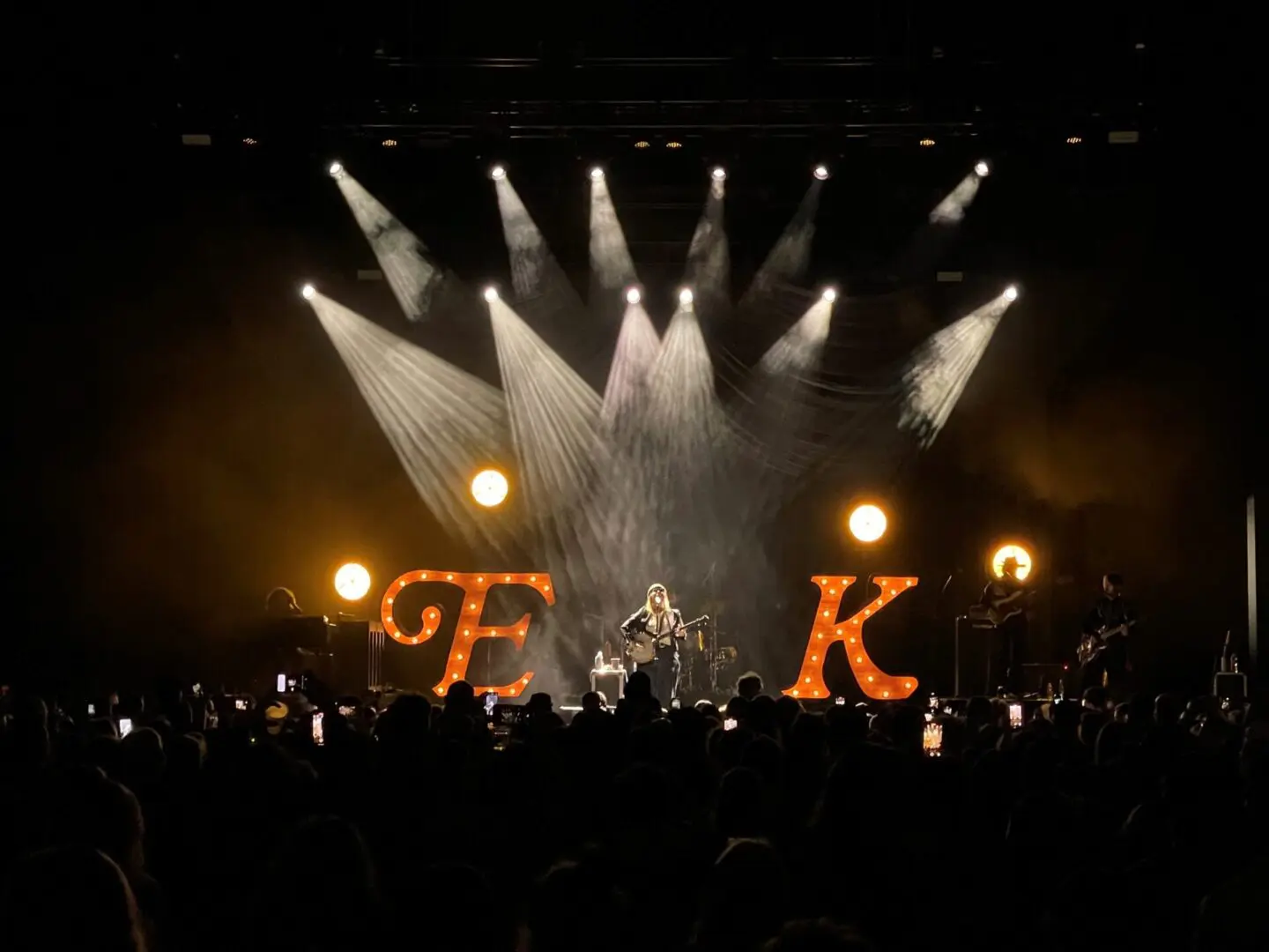 Elle King Takes Bandit Lites on Headlining Tour