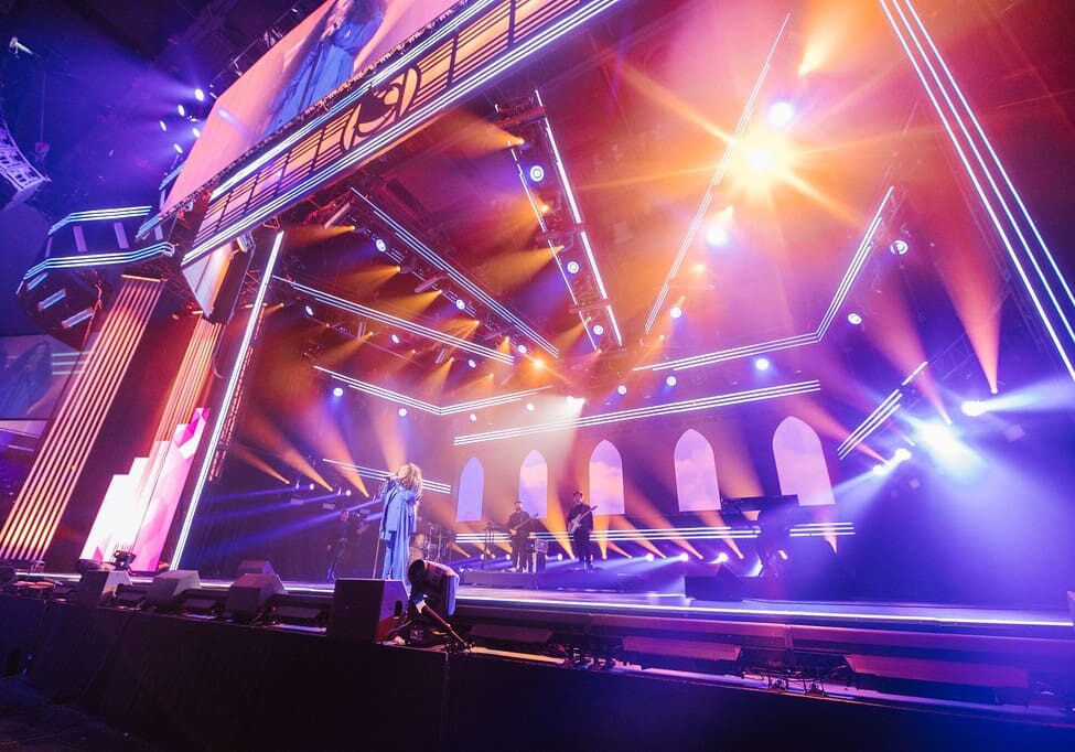 Dove award music function ceremony